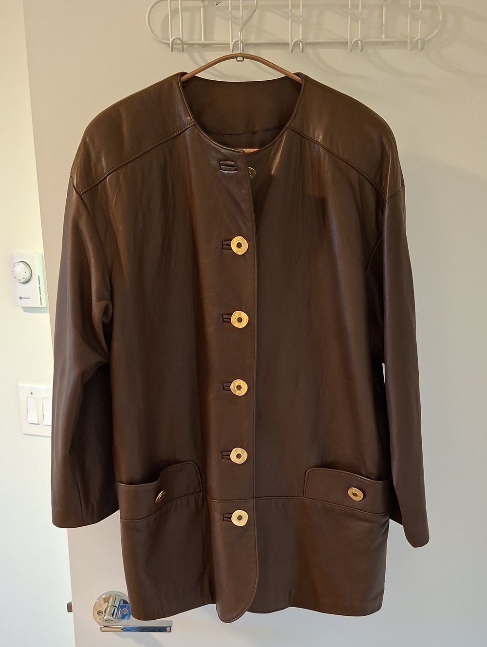 Vintage Danier Genuine Leather Chocolate Brown Hip-length Overcoat/Shacket (M)